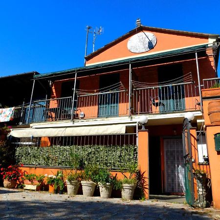 Апартаменти La Casa Rosa! Леванто Екстер'єр фото